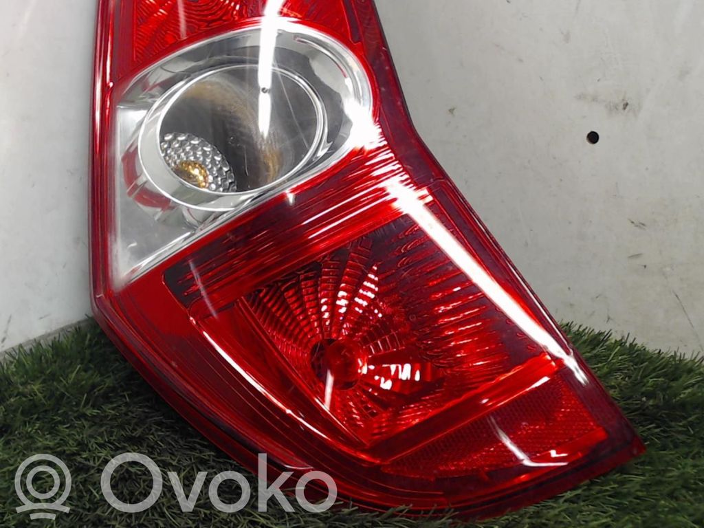 Suzuki Splash Aizmugurējais lukturis virsbūvē 