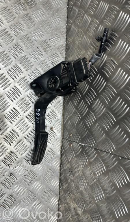 Mazda 2 Gaspedal 