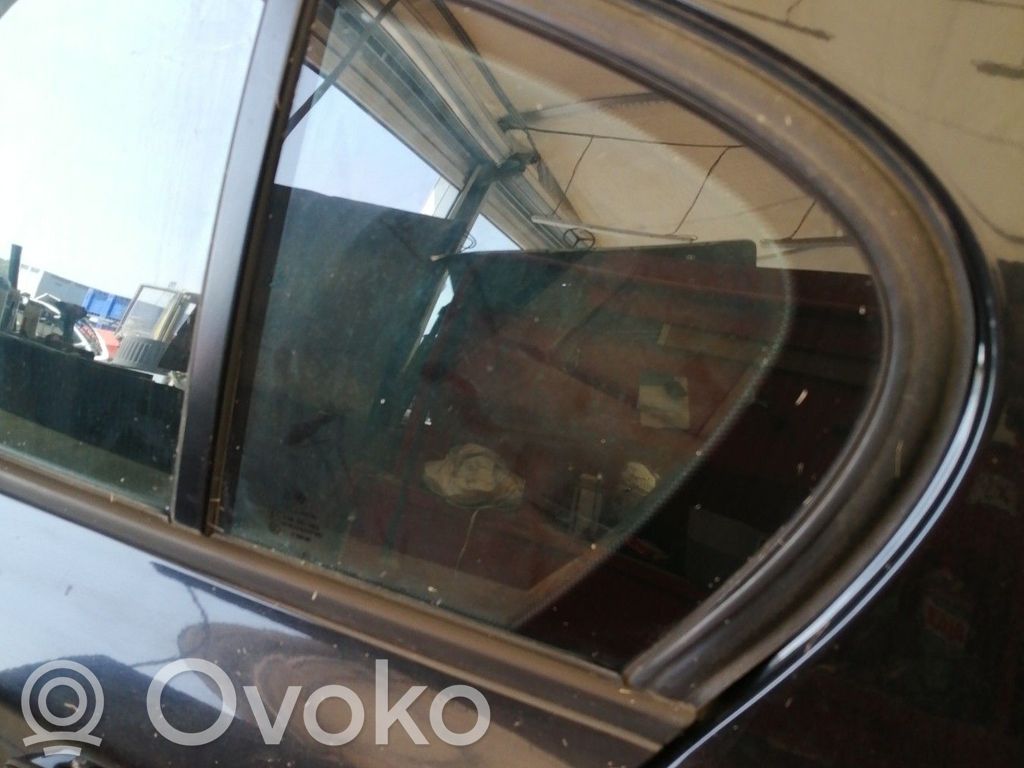 BMW 1 E81 E87 Szyba karoseryjna drzwi tylnych 