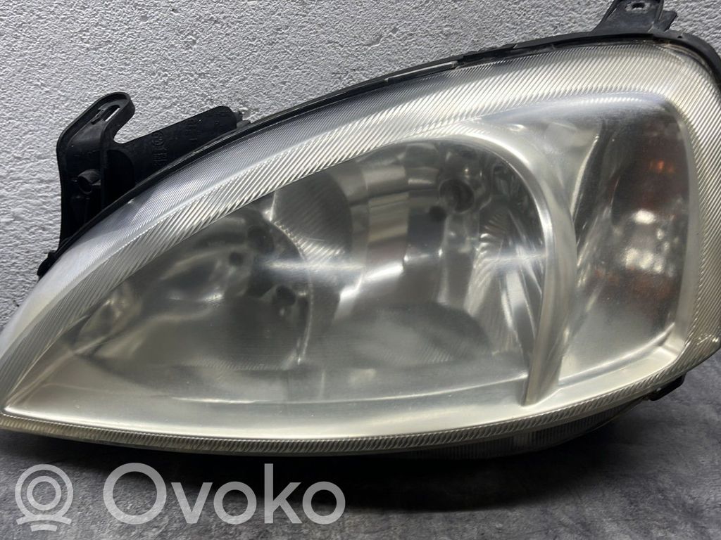 Opel Corsa C Priekšējais lukturis 