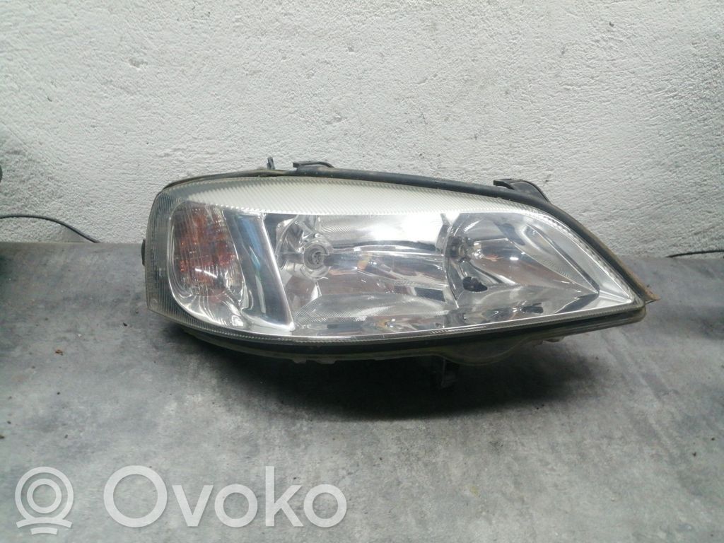 Opel Astra G Lampa przednia 