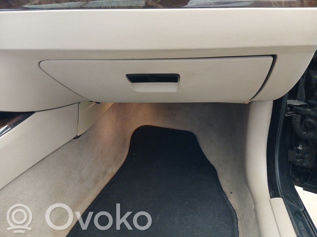 BMW 3 E92 E93 Juego guantera 