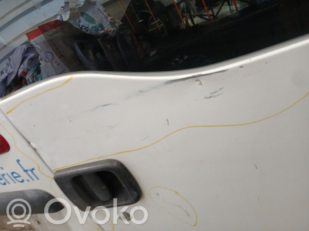 Renault Master II Drzwi tylne do samochodów dostawczych 