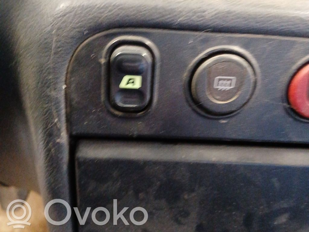 Peugeot Partner Electric window control switch 