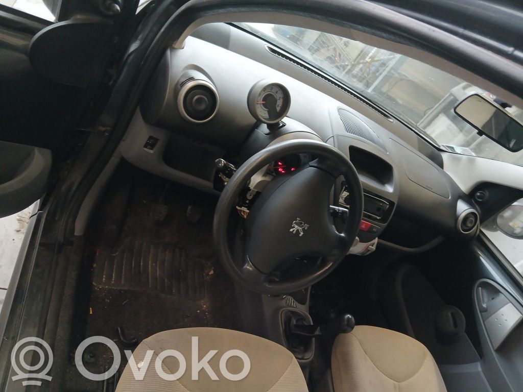 Peugeot 107 Kojelauta 