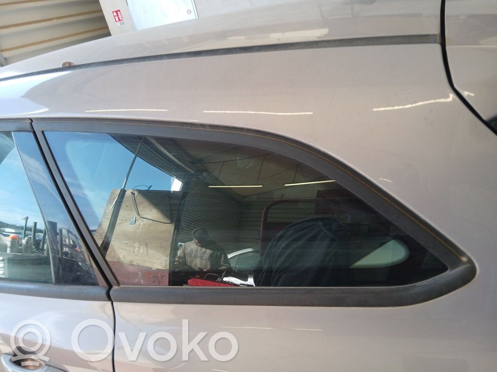Ford Focus Rear side window 