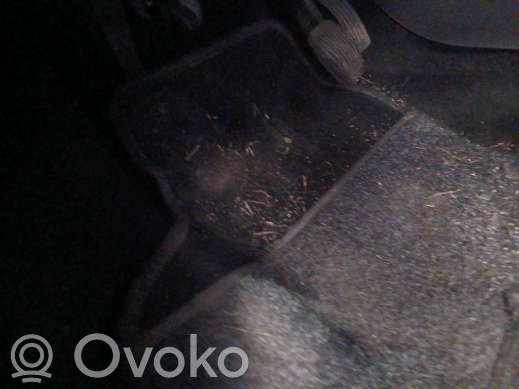 Pedał sprzęgła   2018594