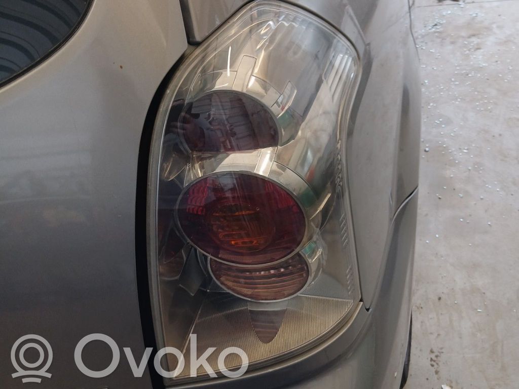 Toyota Corolla Verso E121 Takavalot 