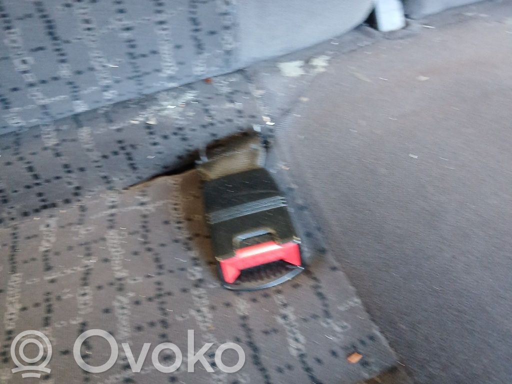 Klamra tylnego pasa bezpieczeństwa   91157036