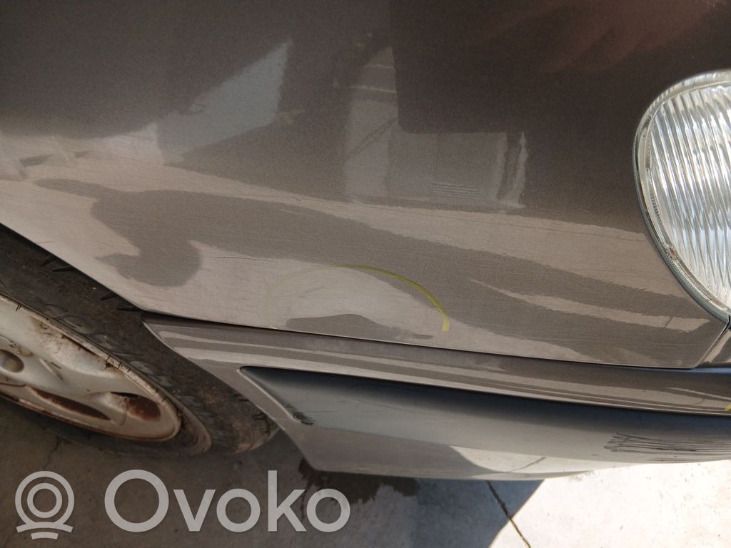 Peugeot 406 Sparnas 