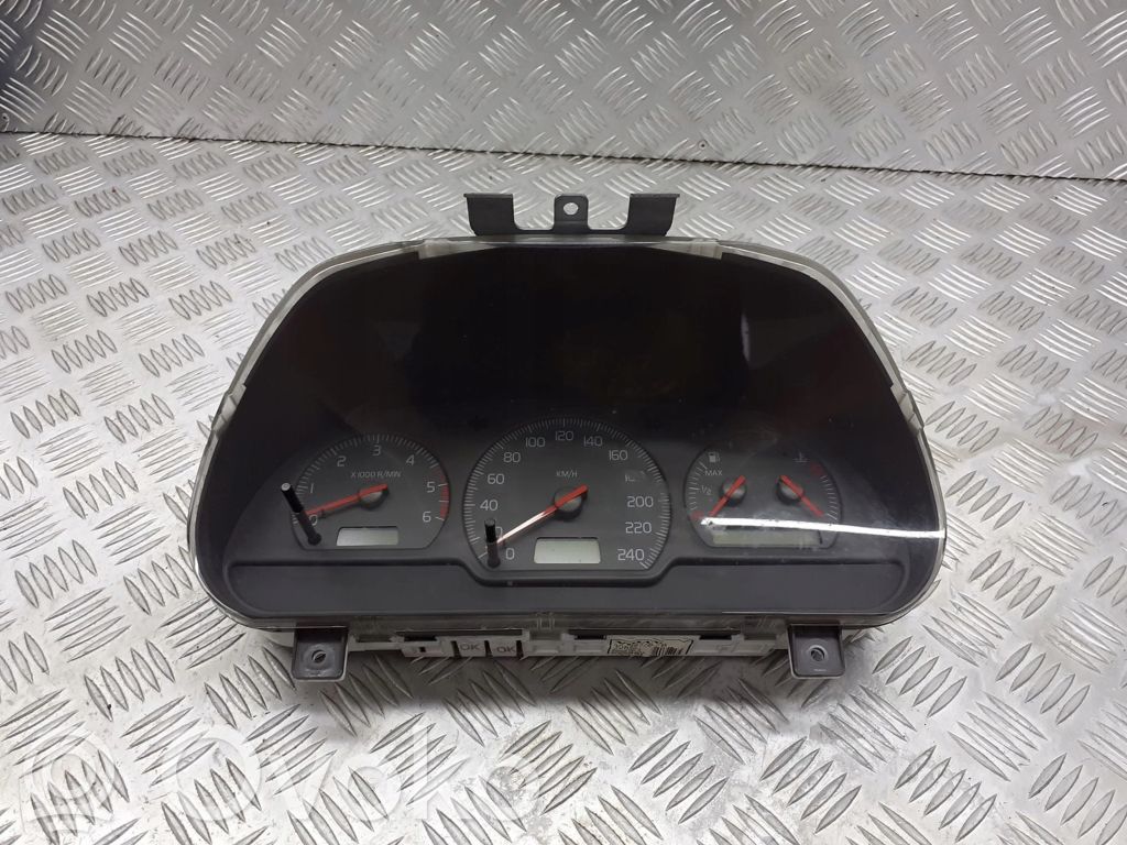 Volvo S40 Tachometer 