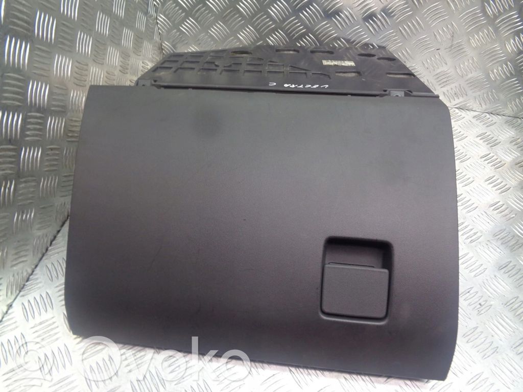 Opel Vectra C Glove box 