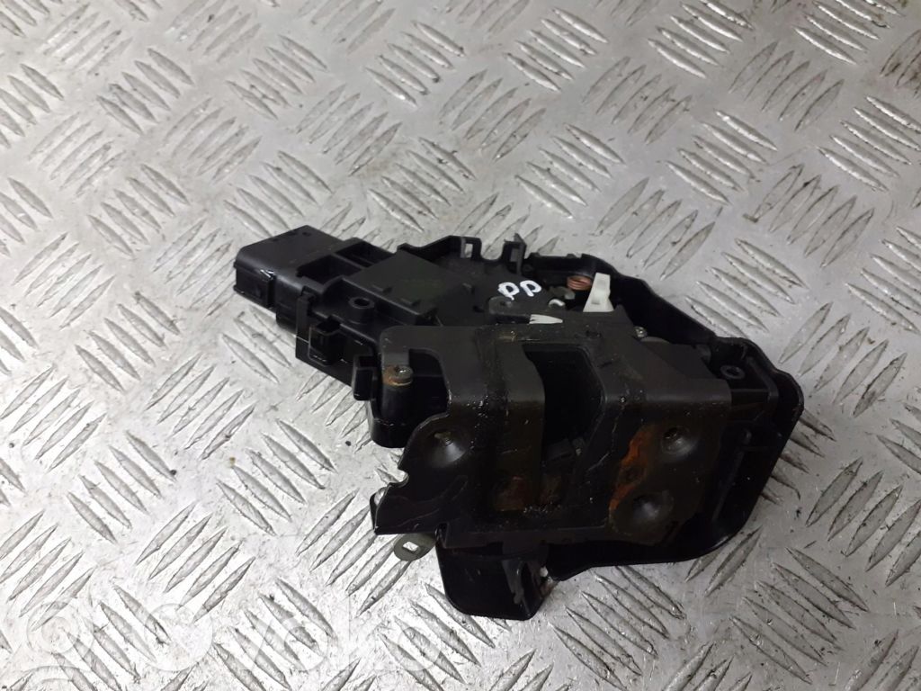 Ford Focus Front door lock 