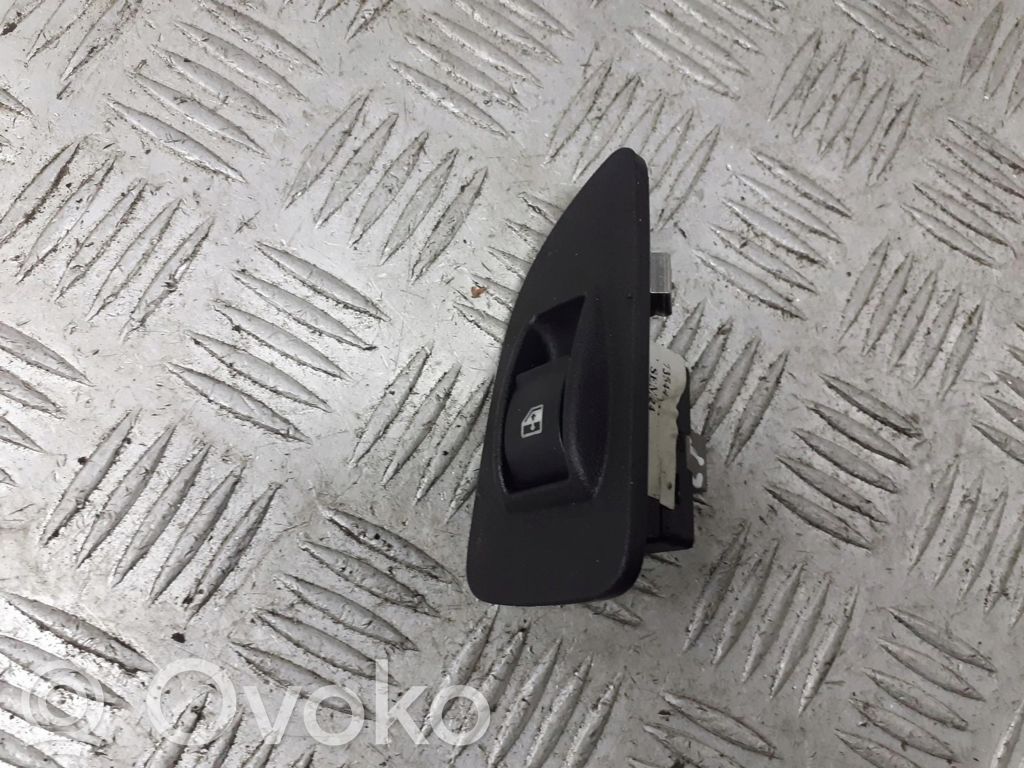Fiat Linea Quarter vent window switch 
