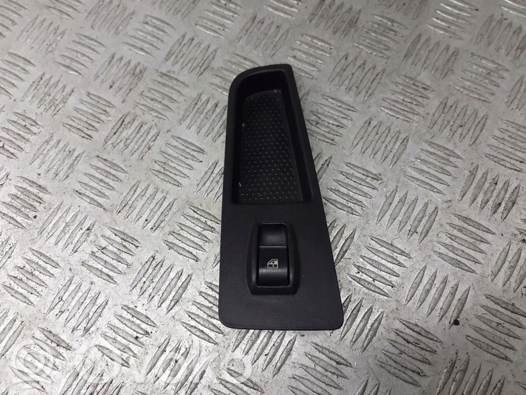 Fiat Linea Quarter vent window switch 