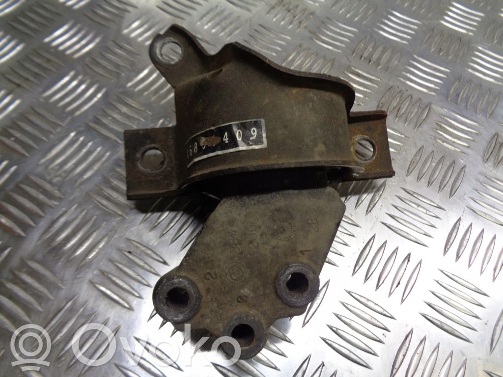 Renault Megane II Engine mount vacuum valve 