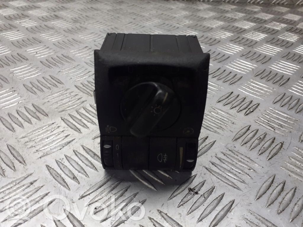 Opel Omega B2 Light switch 