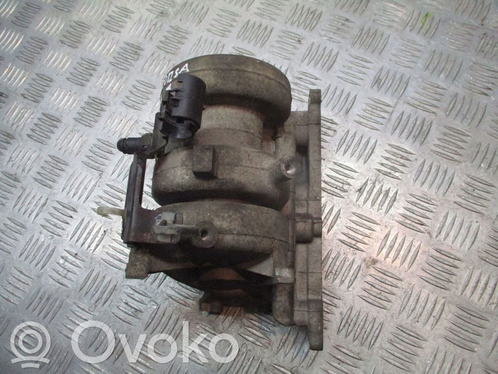 Opel Corsa B Intake manifold 