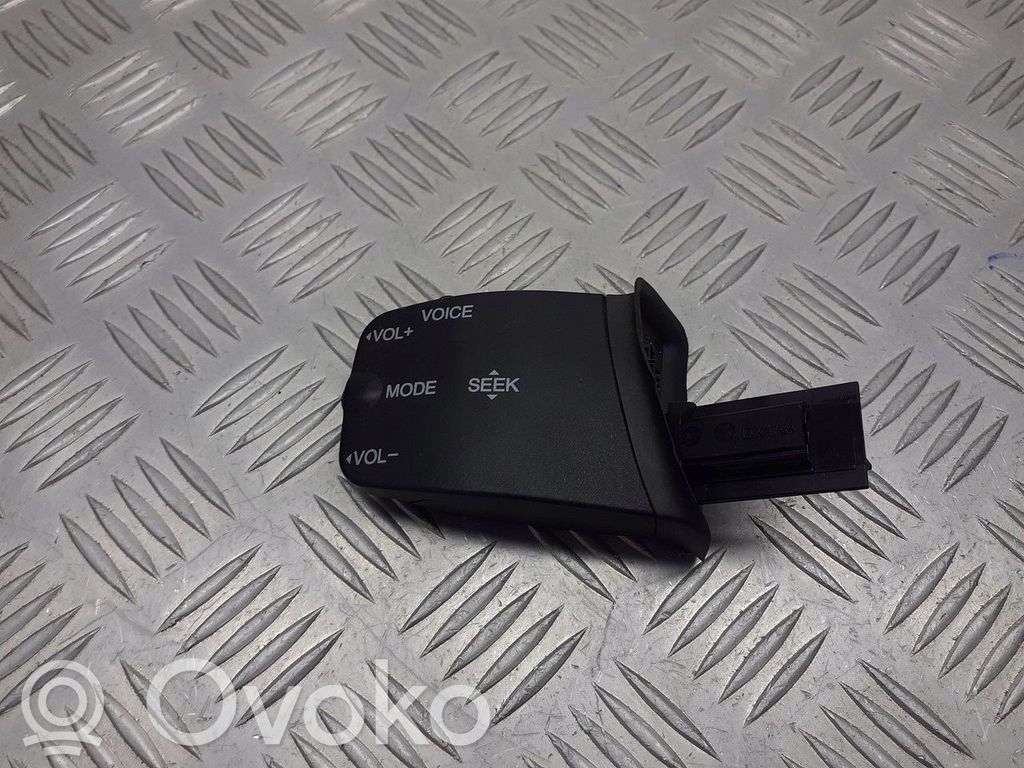 Ford Focus Interrupteur / bouton multifonctionnel 