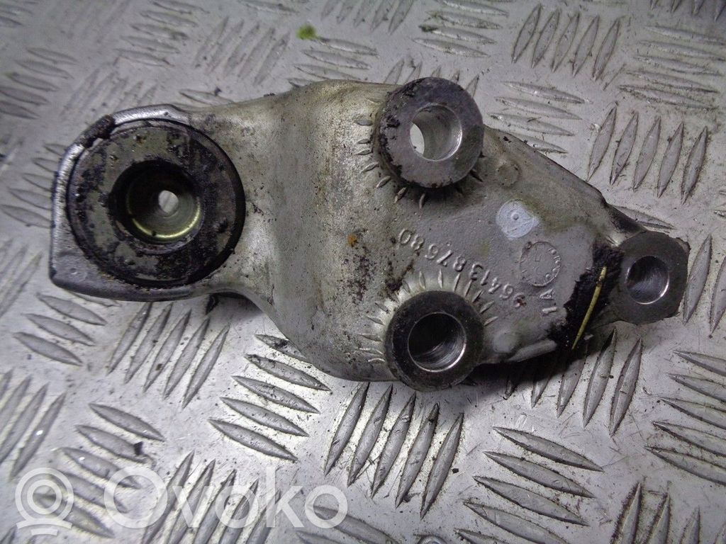 Citroen C5 Engine mount vacuum valve 