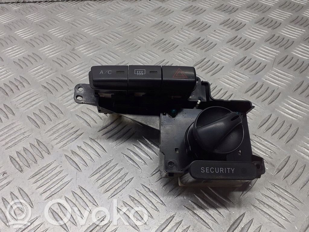 Comutator control ventilator interior   758294