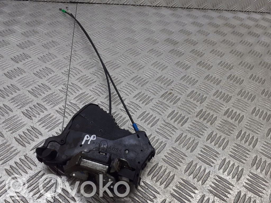 Toyota Avensis T250 Serrure