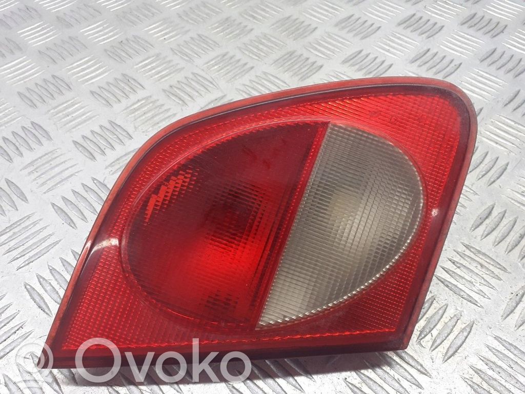Mercedes-Benz E W210 Lampă spate în capacul portbagajului 