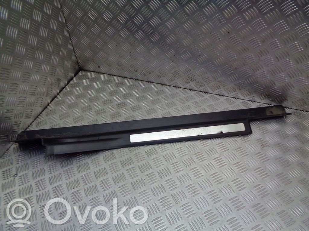 Mercedes-Benz Vito Viano W638 Sottoporta anteriore (parte carrozzeria) 