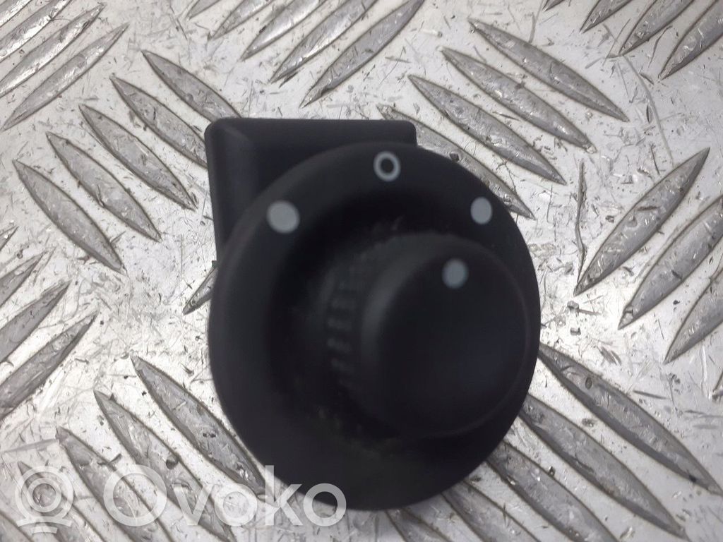 Interruttore specchietto retrovisore   255704649R