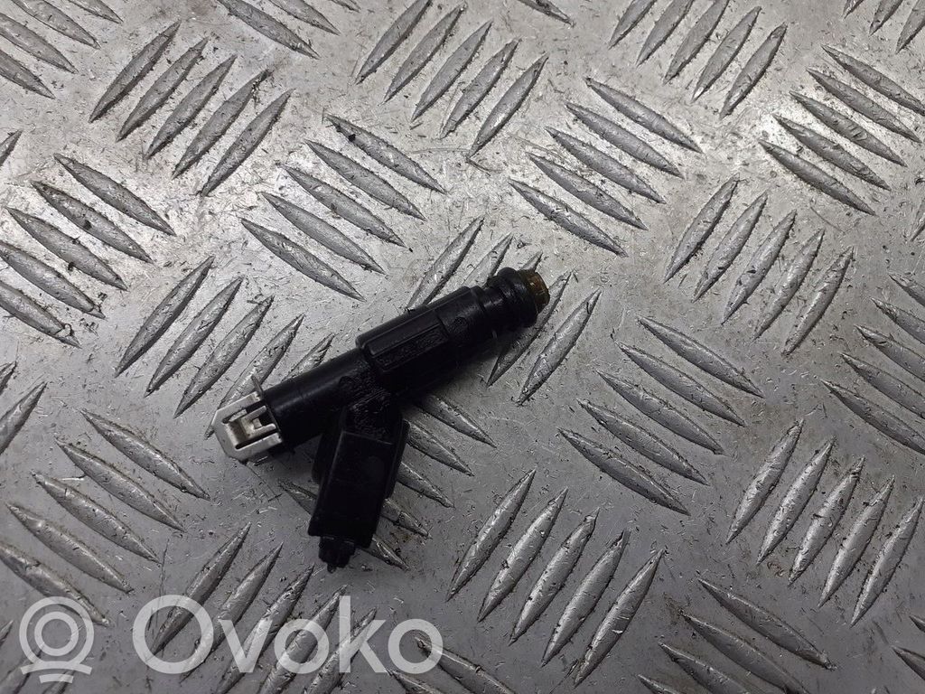 Polttoainesuutinsarja   1S7GGA