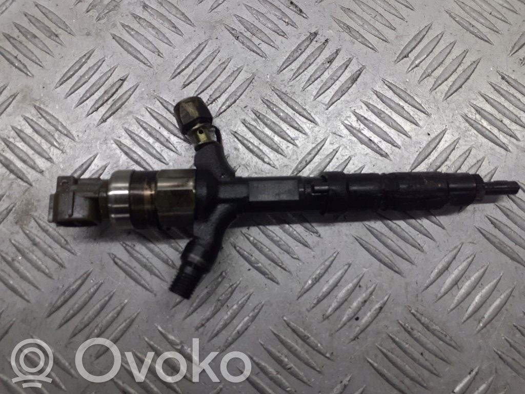 Toyota Corolla E120 E130 Polttoainesuutinsarja 