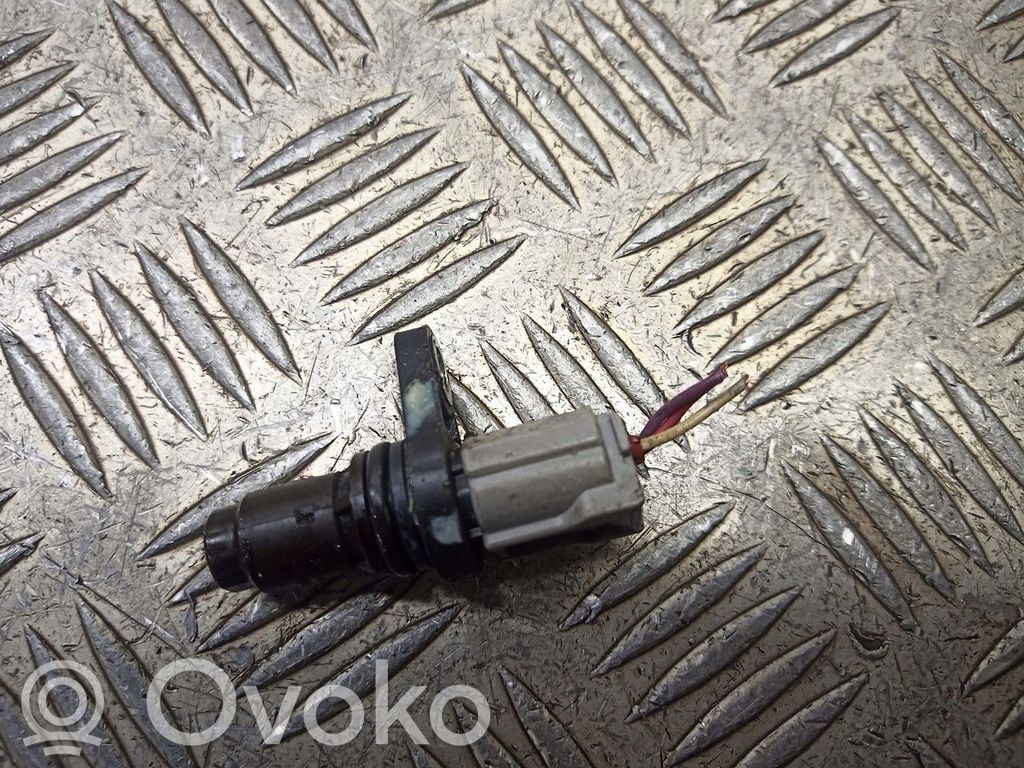 Toyota Auris 150 Kampiakselin asentopyörä 