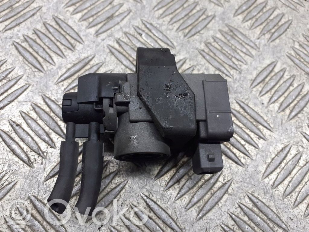 Supapă EGR   149566215R