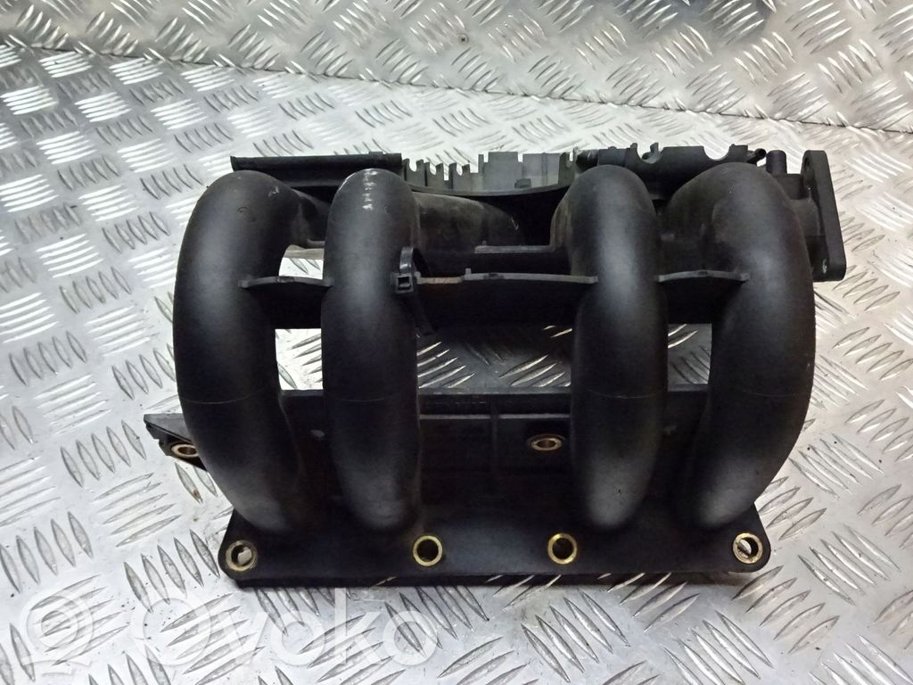 Renault Twingo I Intake manifold 
