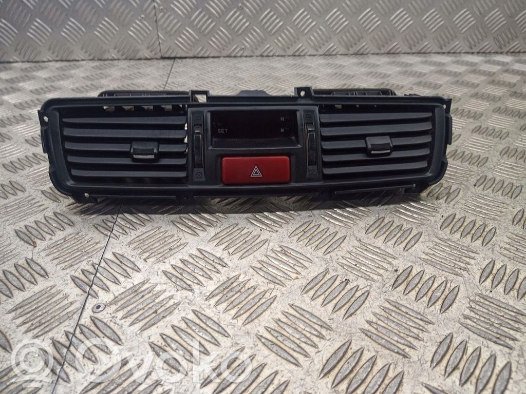 Mitsubishi Lancer Boczna kratka nawiewu deski rozdzielczej 