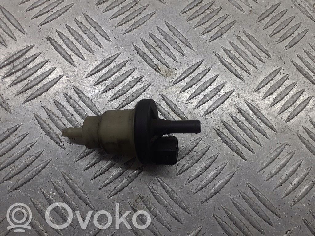 Válvula de vacío (Usadas)   96408211