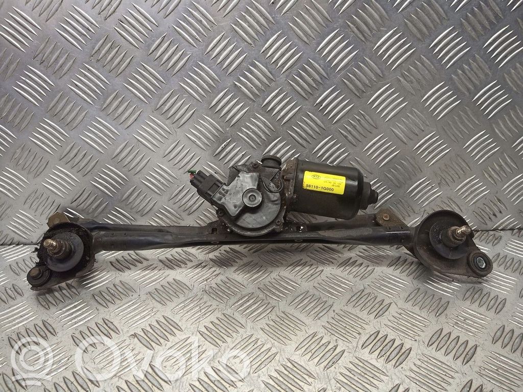 KIA Rio Etupyyhkimen vivusto 