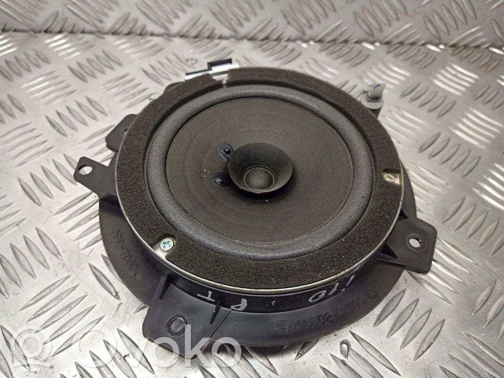 Hyundai i10 Takaoven kaiutin