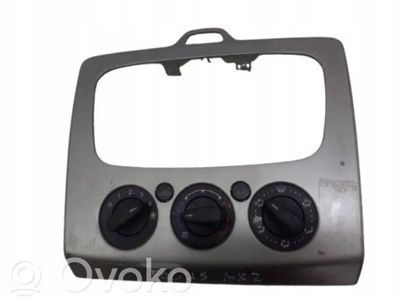 Interior fan control switch   7M5118522A
