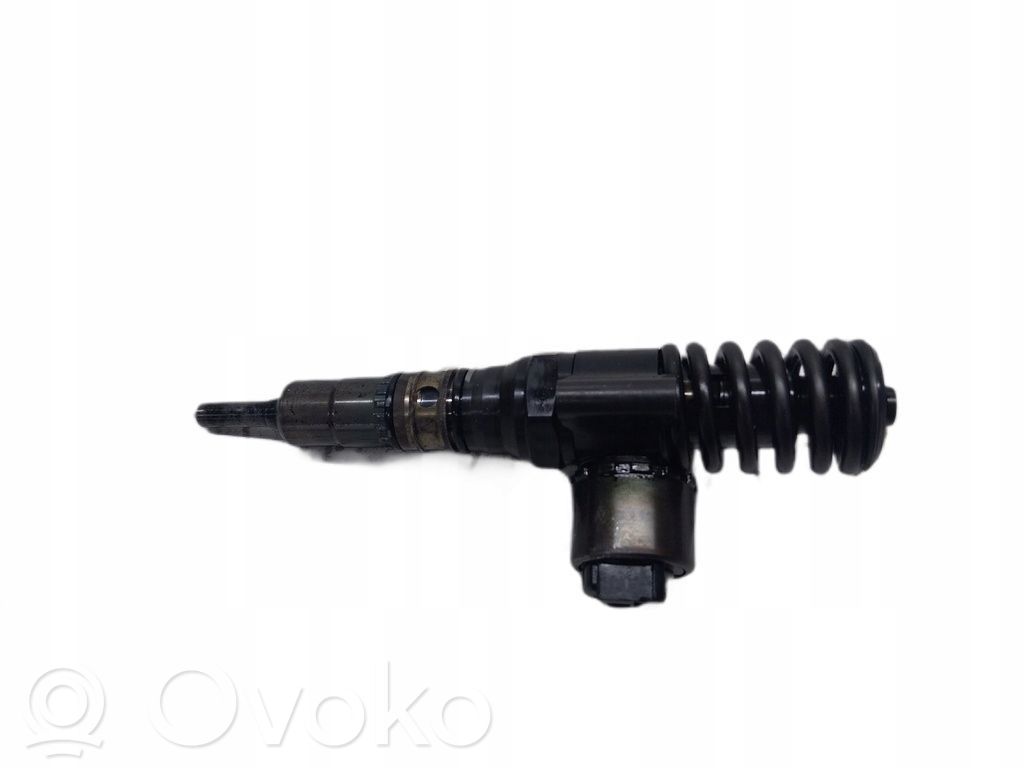 Volkswagen Golf Plus Inyector de combustible 