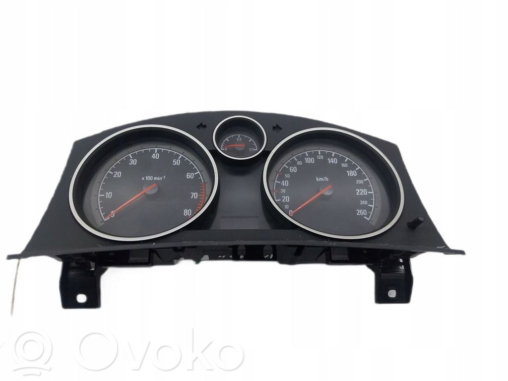 Opel Astra H Kierroslukumittari 