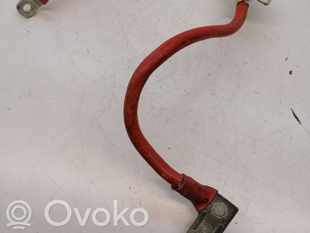 Ford Transit Pluskaapeli (akku) 