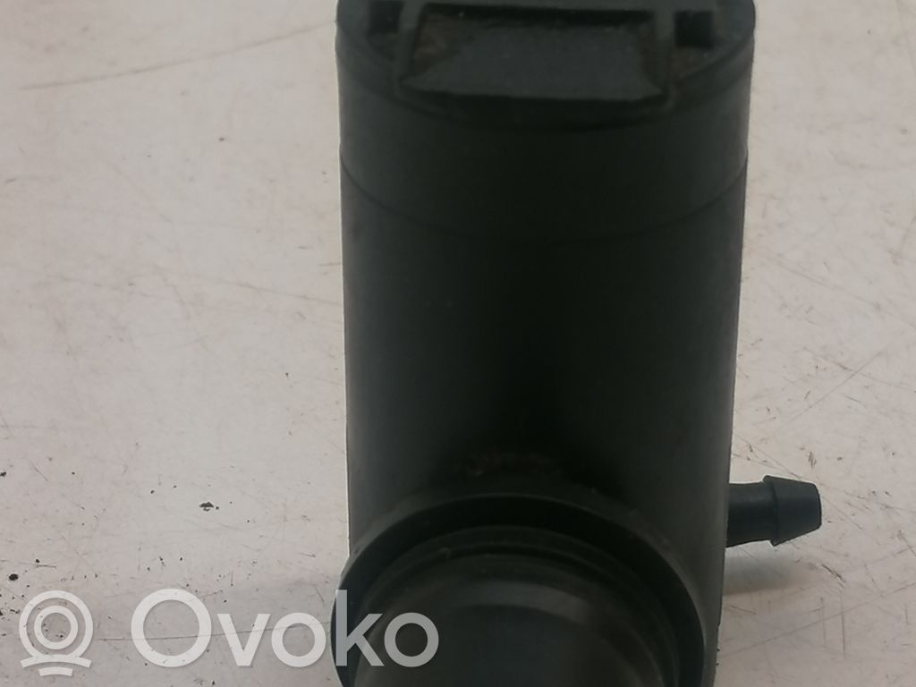 Ford Transit Windscreen/windshield washer pump 