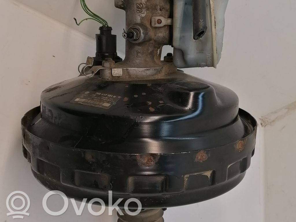 Volkswagen Transporter - Caravelle T5 Wspomaganie hamulca 