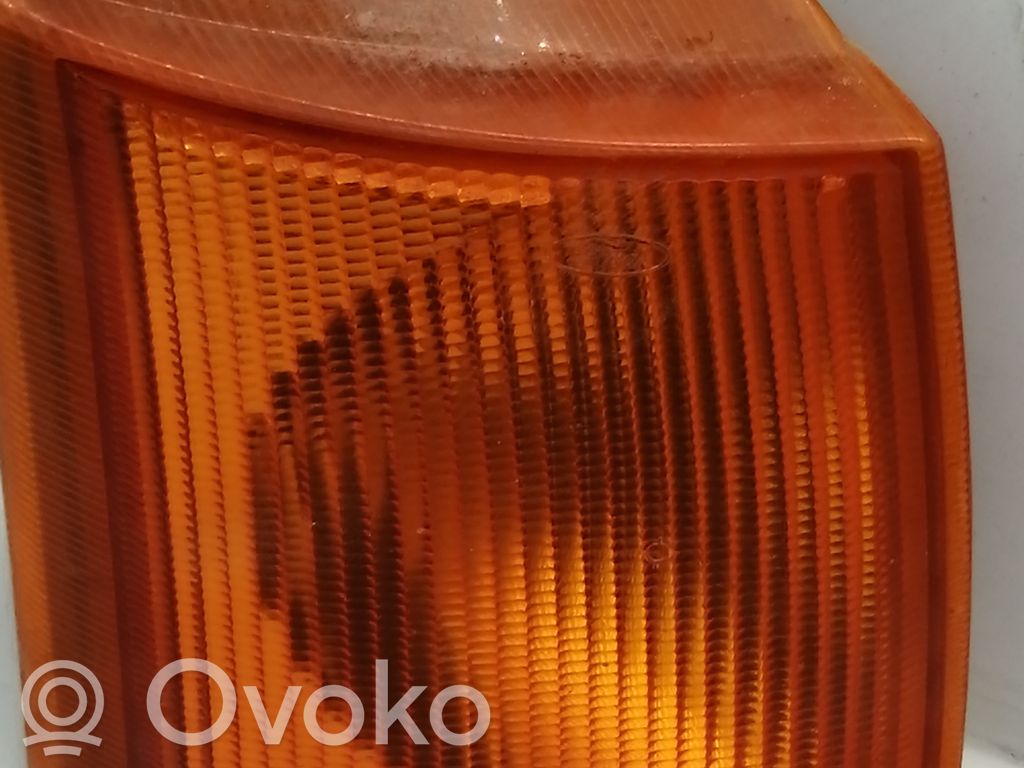 Front indicator light   92VB13368AA