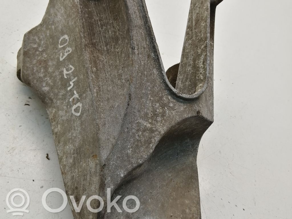 Ford Transit Engine mounting bracket 