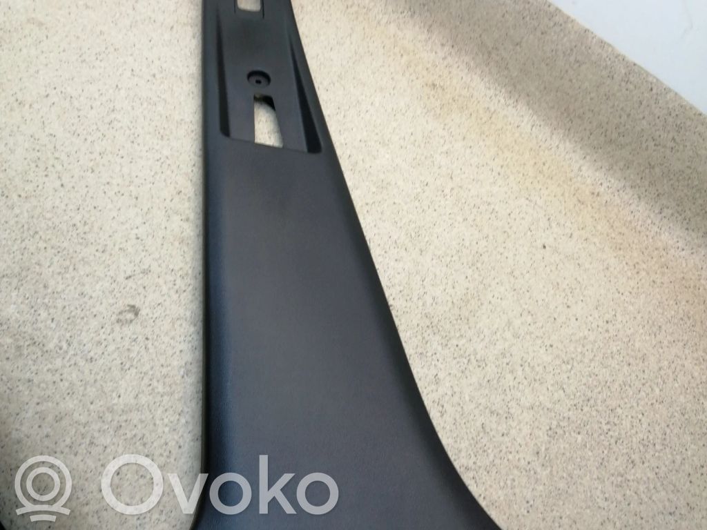 Dacia Spring Pilar (B) (superior) 