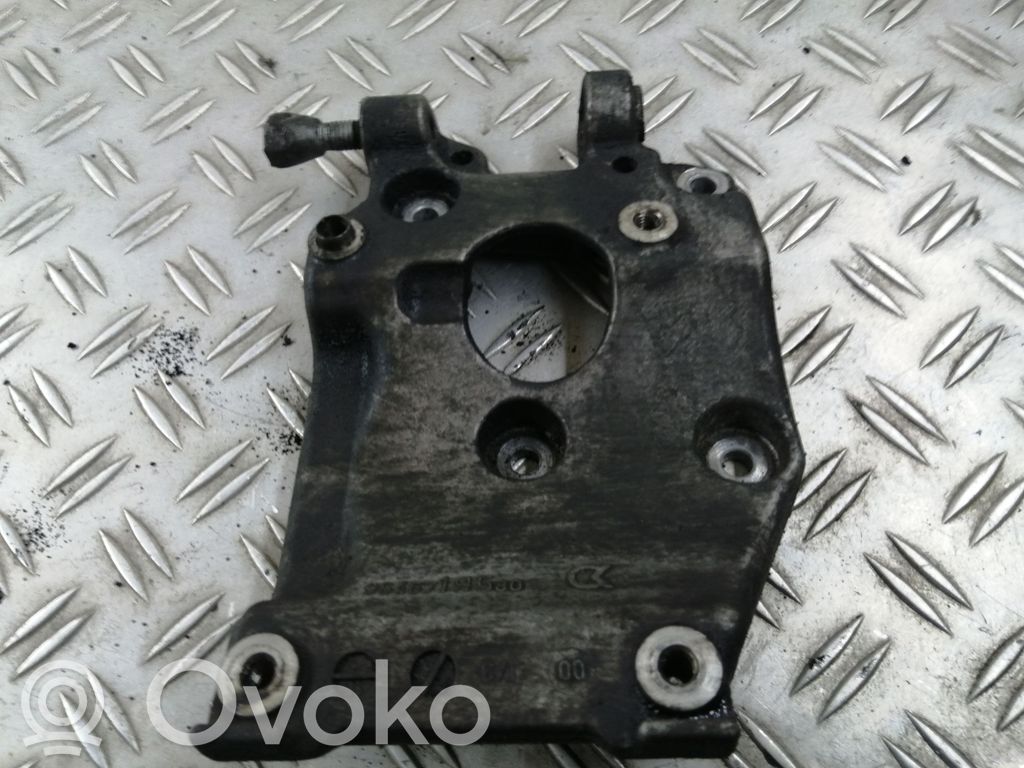 Ford Focus Generator/alternator bracket 