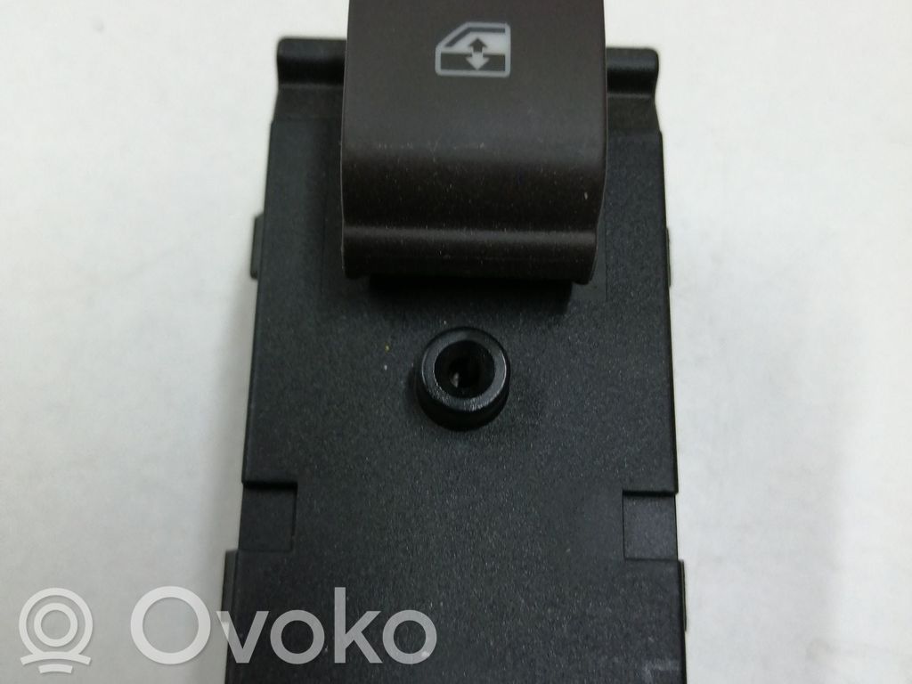 Opel Mokka Mirror switch trim 
