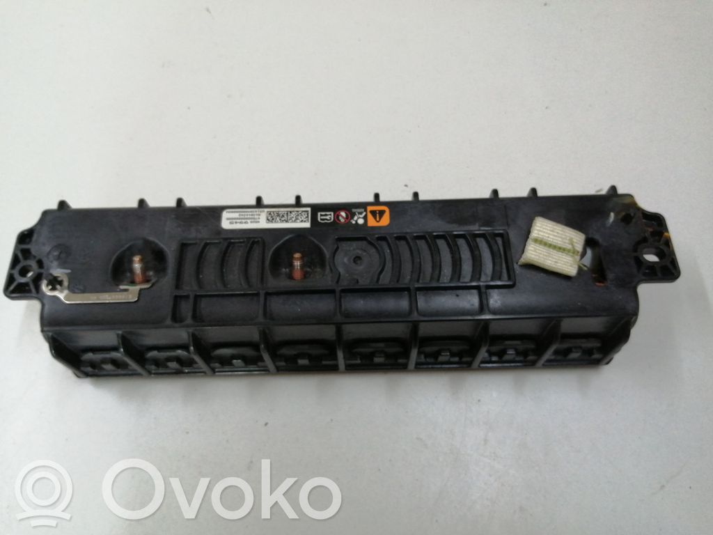 Opel Mokka Polviturvatyyny 